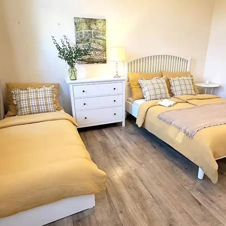 Mestiansky Dom 3 Appartamento *